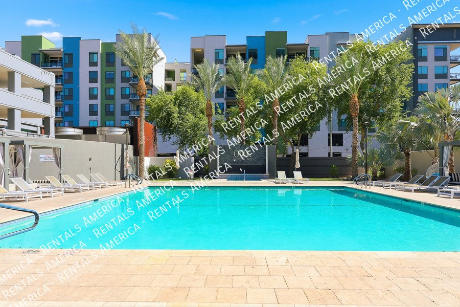 MOVE IN SPECIAL -Beautiful 1 Bedroom in the Heart of Downtown Phoenix! property image