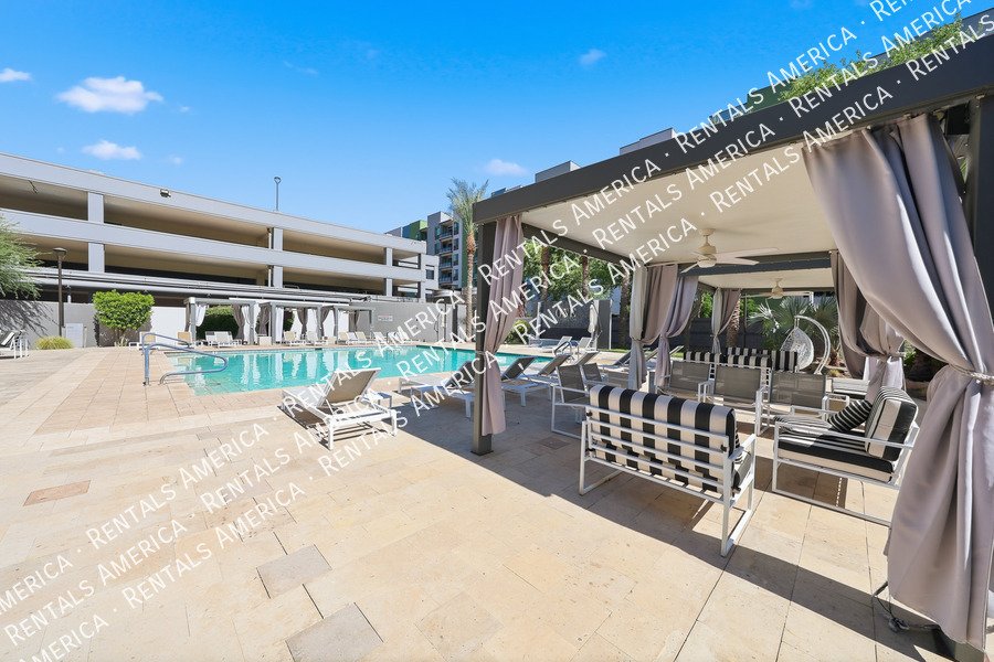 MOVE IN SPECIAL -Beautiful 1 Bedroom in the Heart of Downtown Phoenix! property image