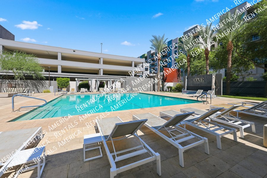 MOVE IN SPECIAL -Beautiful 1 Bedroom in the Heart of Downtown Phoenix! property image