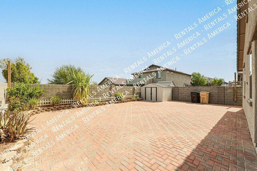 Amazing 3 Bedroom 2 Bath Single Level Home in Peoria property image
