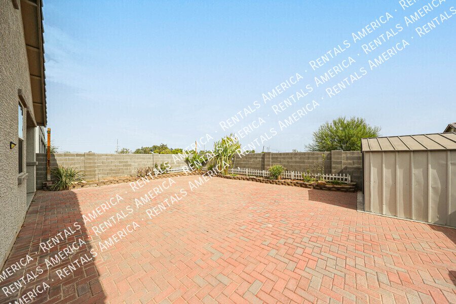 Amazing 3 Bedroom 2 Bath Single Level Home in Peoria property image