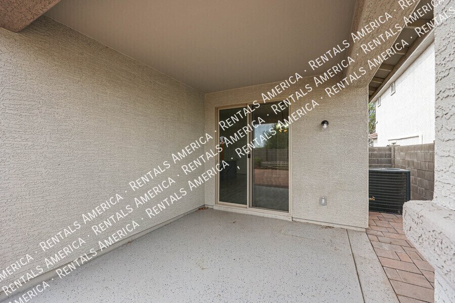 Amazing 3 Bedroom 2 Bath Single Level Home in Peoria property image