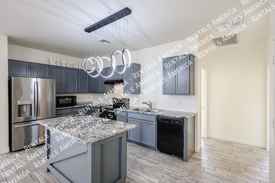 Amazing 3 Bedroom 2 Bath Single Level Home in Peoria property image