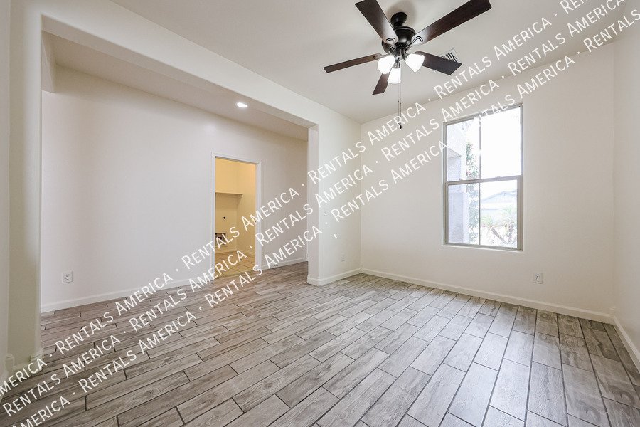 Amazing 3 Bedroom 2 Bath Single Level Home in Peoria property image