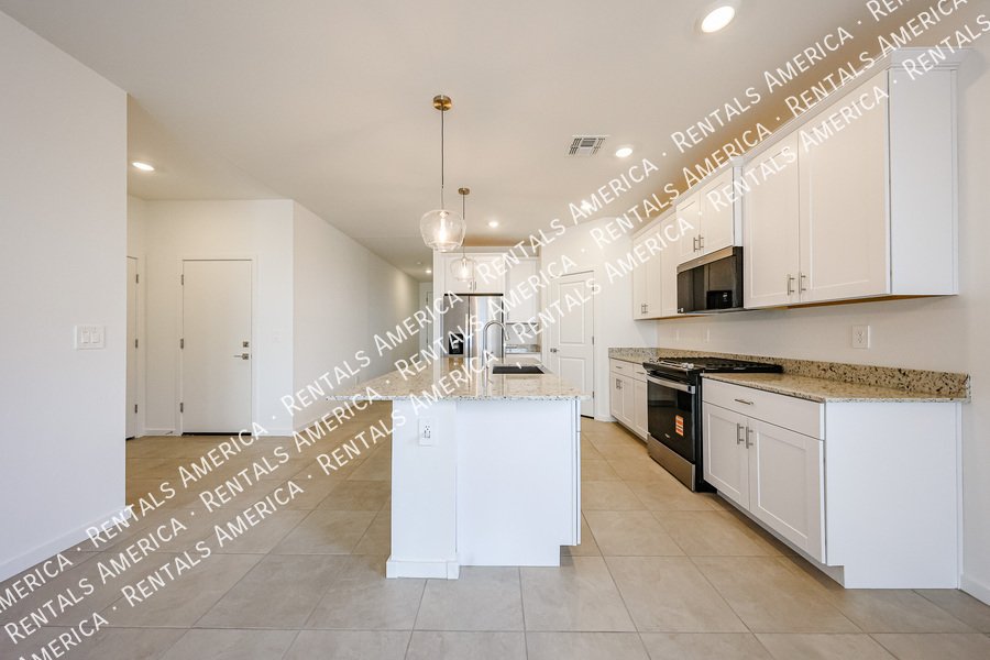 Brand-New Energy-Efficient Home! property image