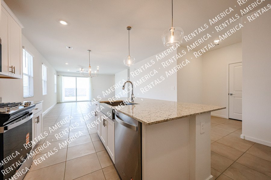 Brand-New Energy-Efficient Home! property image