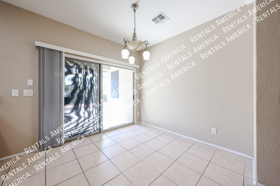 MOVE IN SPECIAL!!!!!Beautiful 3 Bedroom in Glendale! property image