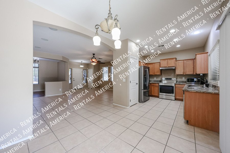 MOVE IN SPECIAL!!!!!Beautiful 3 Bedroom in Glendale! property image