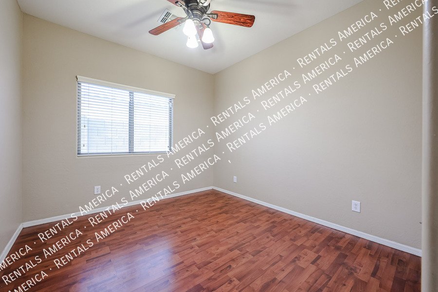 MOVE IN SPECIAL!!!!!Beautiful 3 Bedroom in Glendale! property image