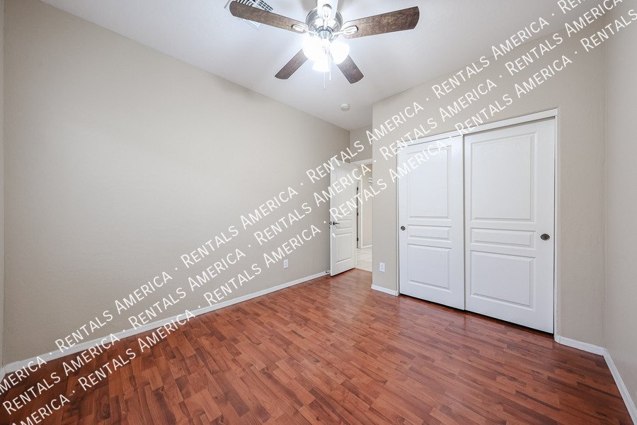 MOVE IN SPECIAL!!!!!Beautiful 3 Bedroom in Glendale! property image