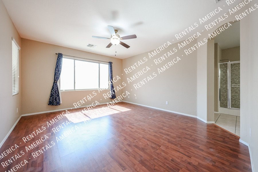 MOVE IN SPECIAL!!!!!Beautiful 3 Bedroom in Glendale! property image