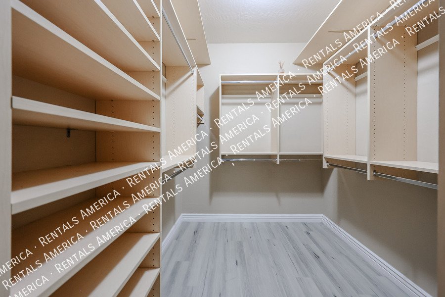 MOVE IN SPECIAL!!!!!Beautiful 3 Bedroom in Glendale! property image