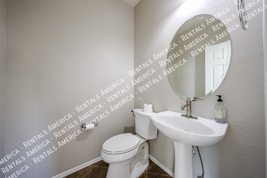 Beautiful 4-Bedroom Home with Mountain Views in Anthem property image