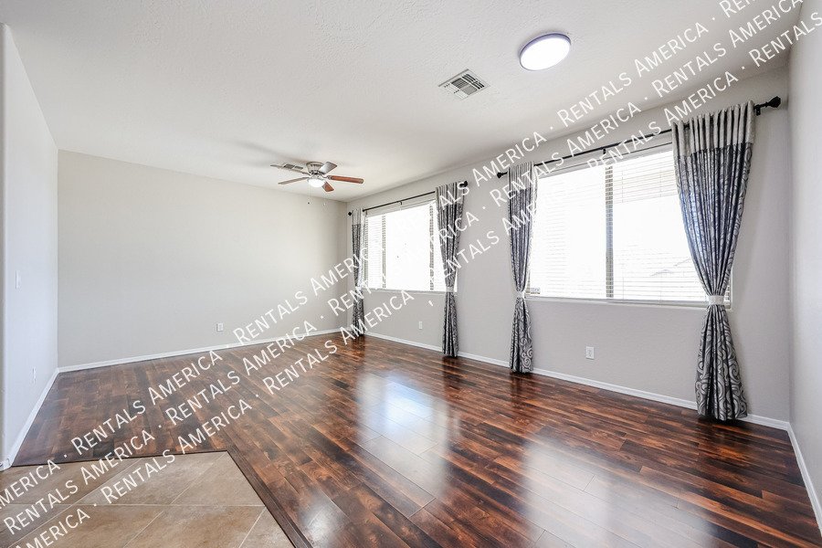 Beautiful 4-Bedroom Home with Mountain Views in Anthem property image