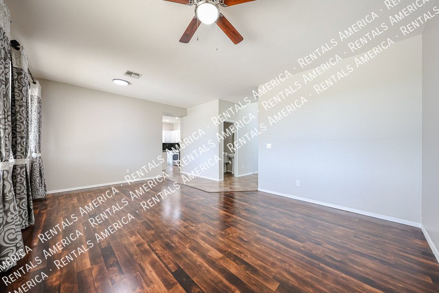 Beautiful 4-Bedroom Home with Mountain Views in Anthem property image