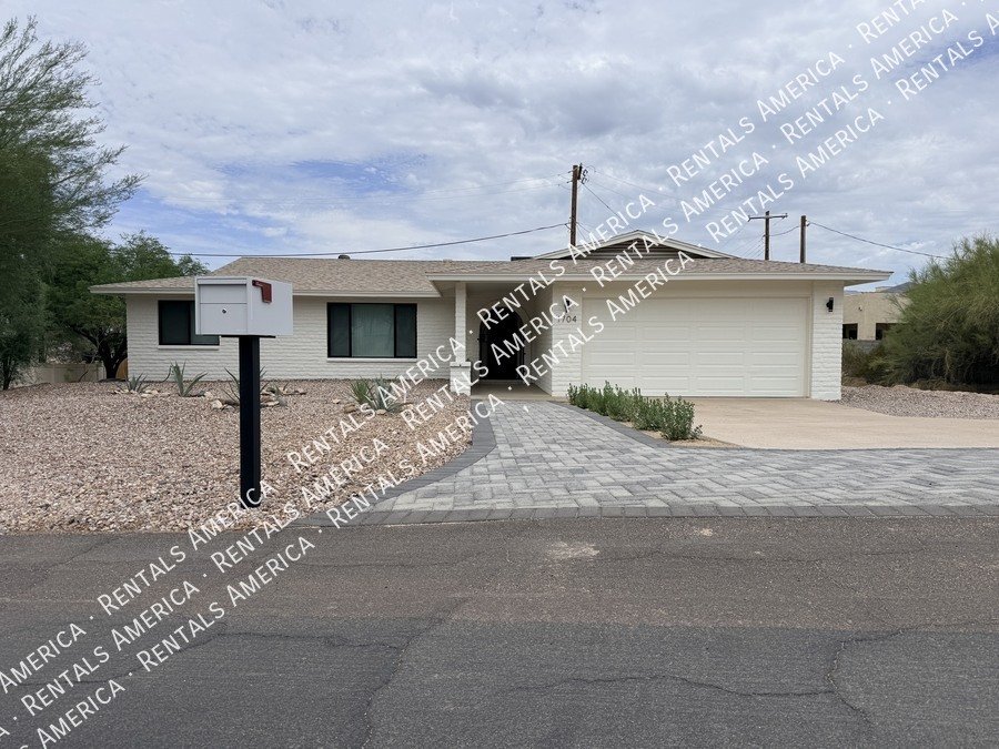 Stunning South Mountain View Home ? Fully Renovated & Move-In Ready property image
