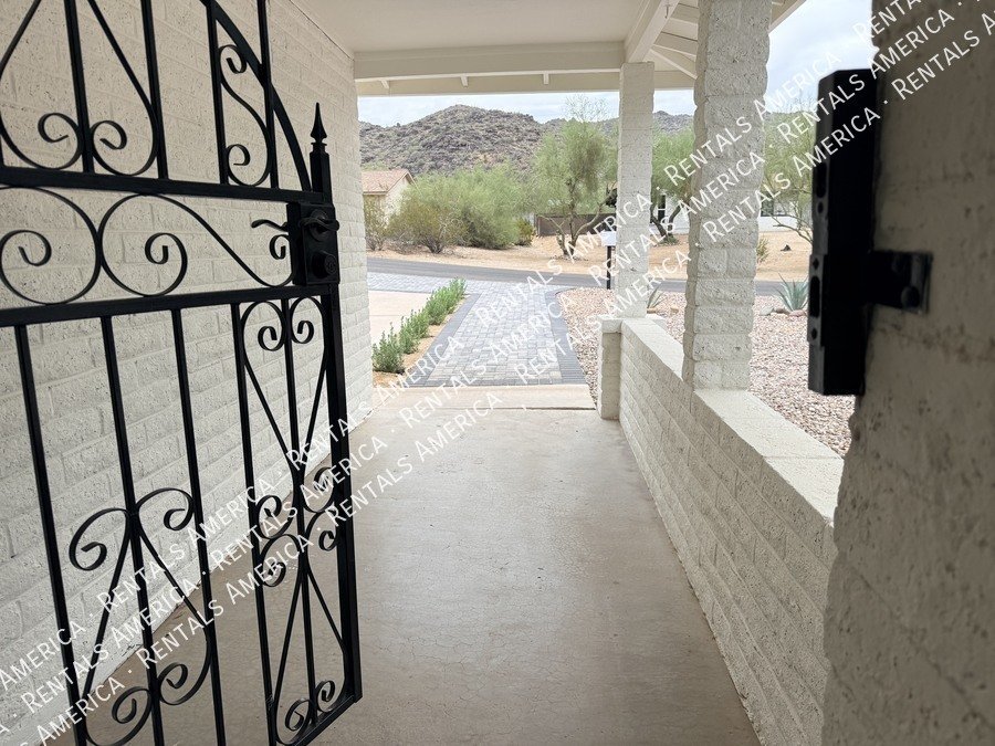 Stunning South Mountain View Home ? Fully Renovated & Move-In Ready property image