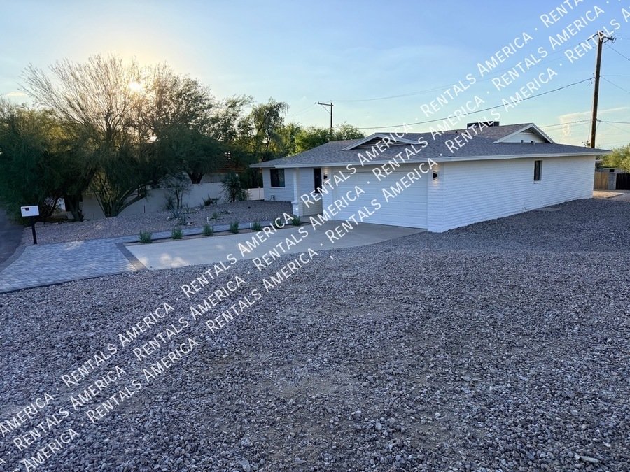 Stunning South Mountain View Home ? Fully Renovated & Move-In Ready property image