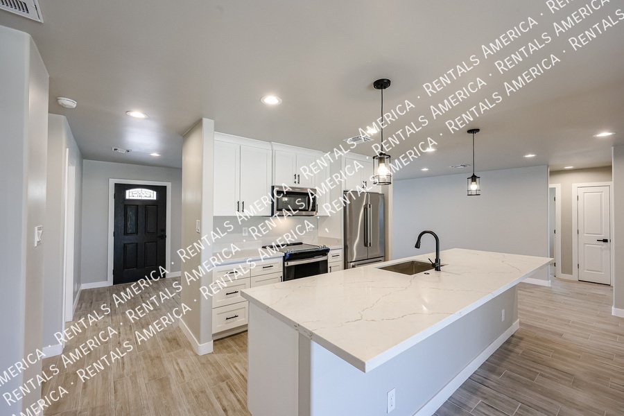Stunning South Mountain View Home ? Fully Renovated & Move-In Ready property image