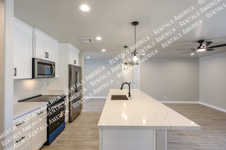 Stunning South Mountain View Home ? Fully Renovated & Move-In Ready property image