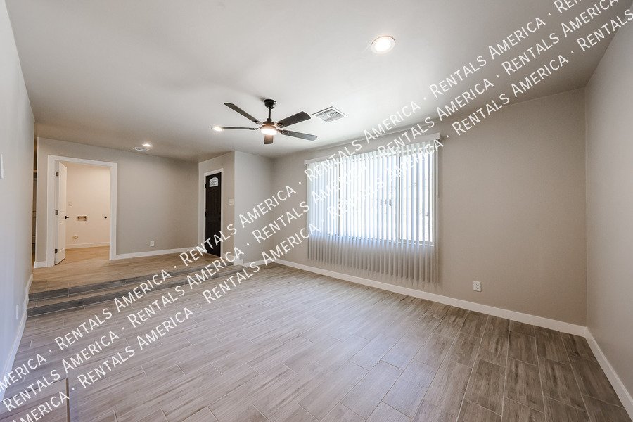 Stunning South Mountain View Home ? Fully Renovated & Move-In Ready property image