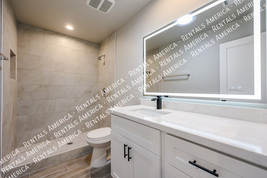 Stunning South Mountain View Home ? Fully Renovated & Move-In Ready property image