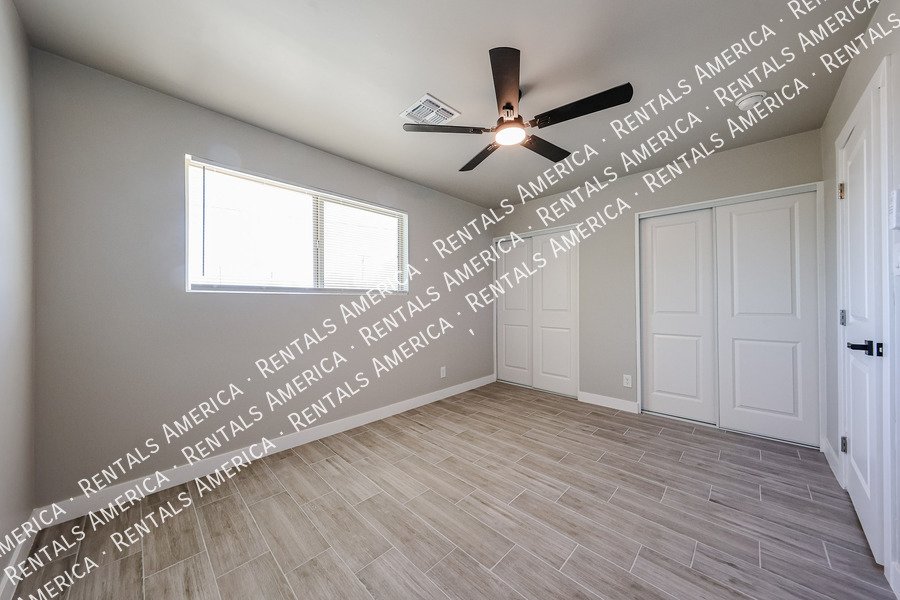 Stunning South Mountain View Home ? Fully Renovated & Move-In Ready property image