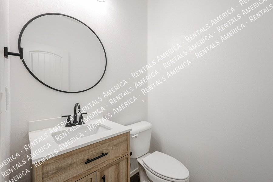 Resort-Style Living in the Highly Desirable Bridges at Gilbert! property image