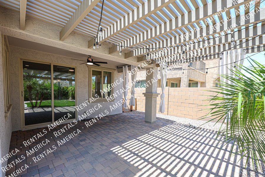 Resort-Style Living in the Highly Desirable Bridges at Gilbert! property image