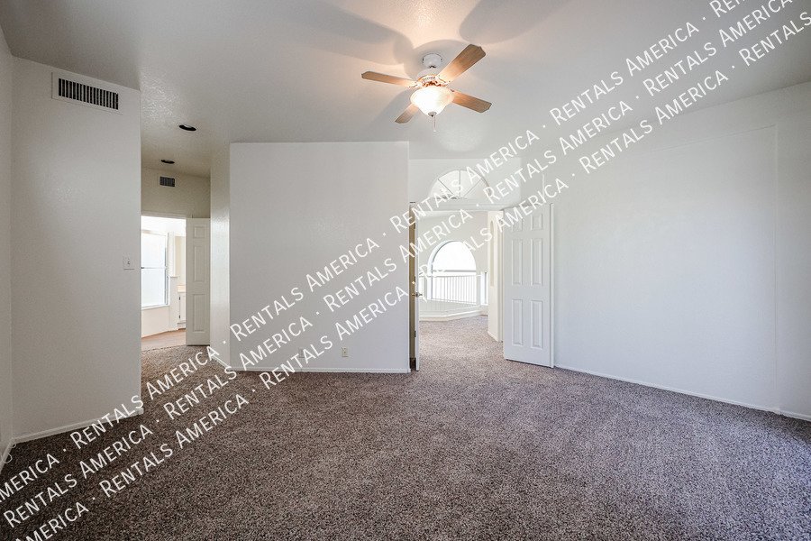 SPACIOUS VILLA W/ AMAZING VIEWS @POINTE SOUTH MOUNTAIN! property image