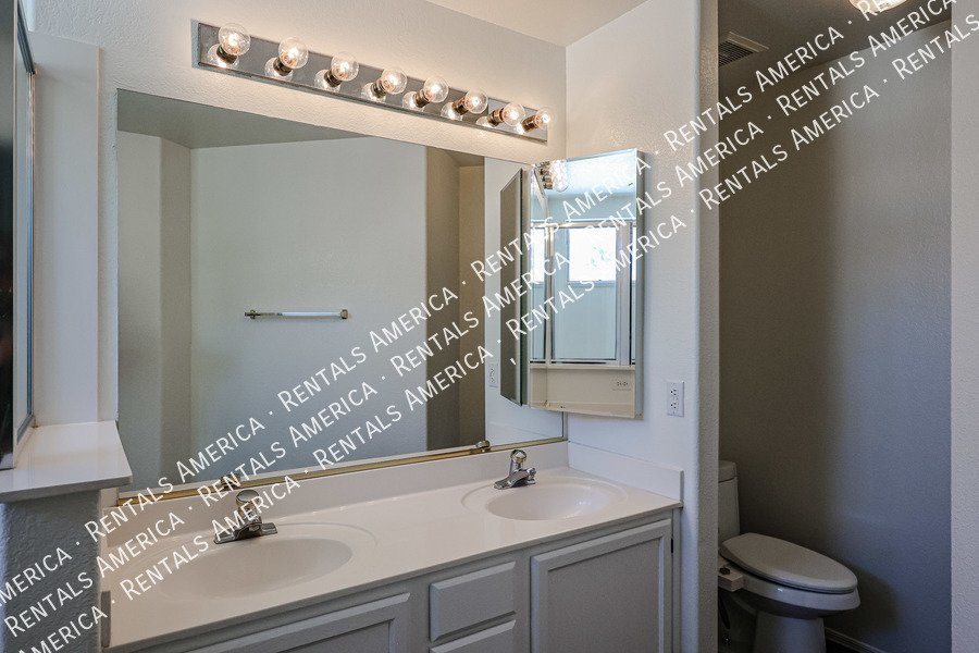 SPACIOUS VILLA W/ AMAZING VIEWS @POINTE SOUTH MOUNTAIN! property image