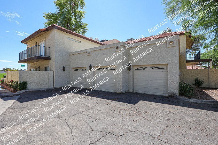 SPACIOUS VILLA W/ AMAZING VIEWS @POINTE SOUTH MOUNTAIN! property image
