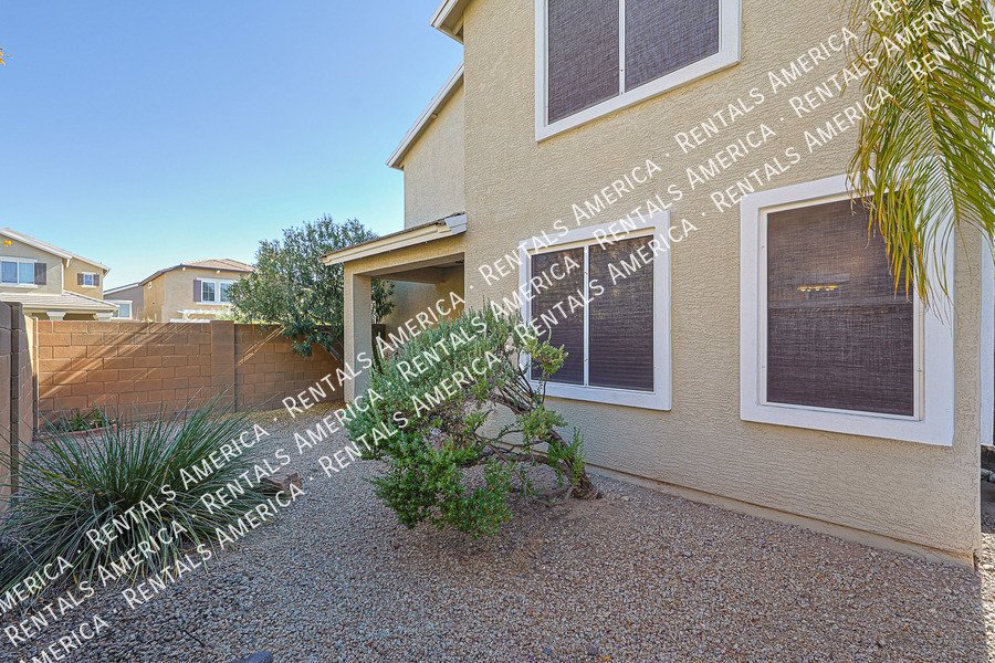 SOLAR PANELS property image