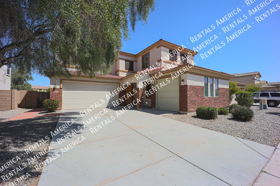 Ready for Immediate Move-In! New Carpet and Dishwasher property image