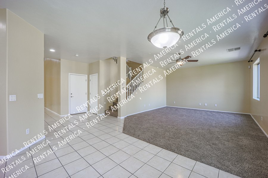 Ready for Immediate Move-In! New Carpet and Dishwasher property image