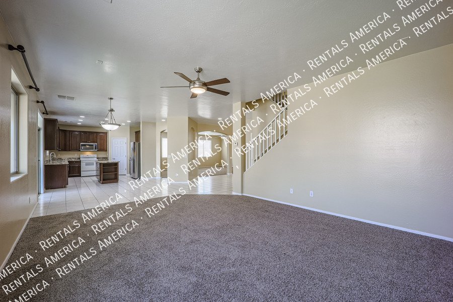 Ready for Immediate Move-In! New Carpet and Dishwasher property image