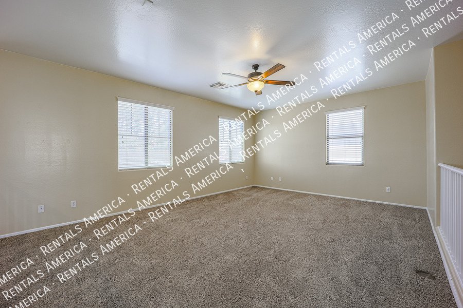 Ready for Immediate Move-In! New Carpet and Dishwasher property image