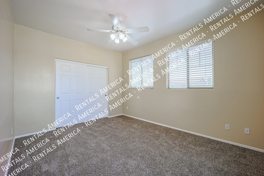 Ready for Immediate Move-In! New Carpet and Dishwasher property image