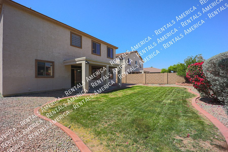 Ready for Immediate Move-In! New Carpet and Dishwasher property image