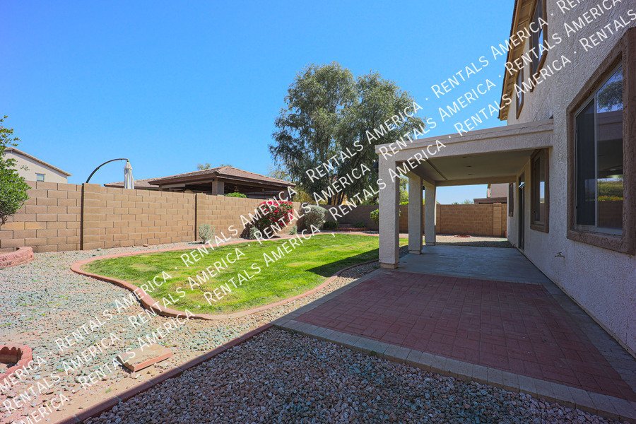 Ready for Immediate Move-In! New Carpet and Dishwasher property image