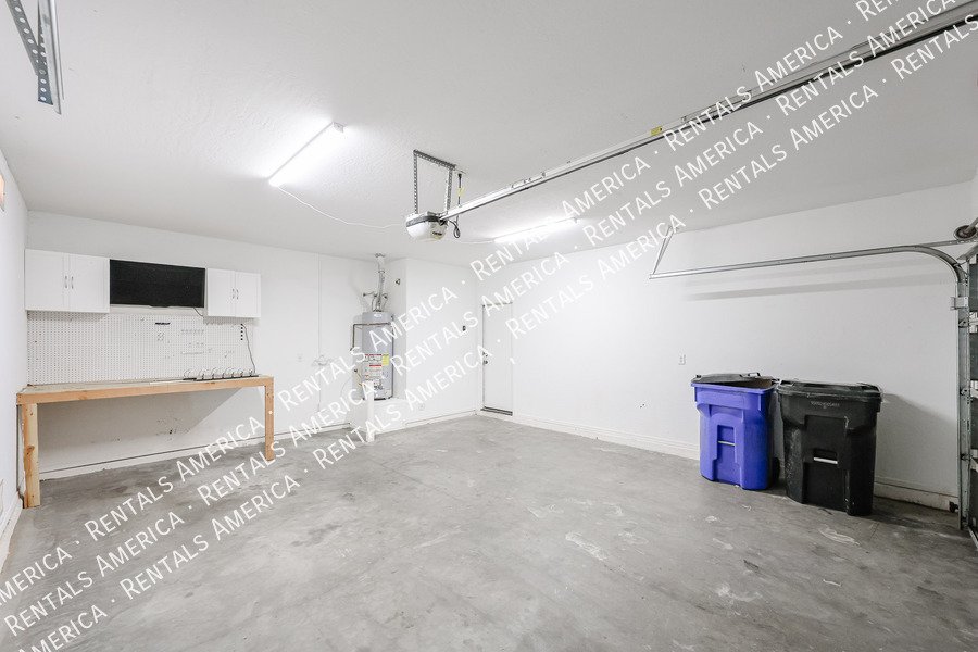 4 bedroom 2.5 bath home in Gilbert property image