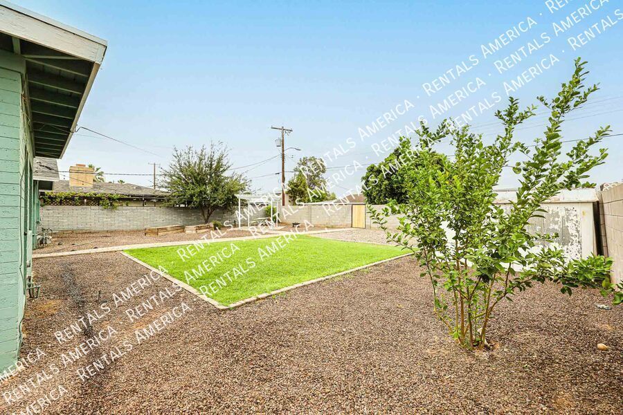 Charming Single Story 3 Bed Home in St. Gregory Nieghborhood property image