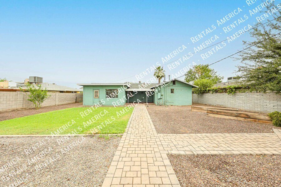 Charming Single Story 3 Bed Home in St. Gregory Nieghborhood property image