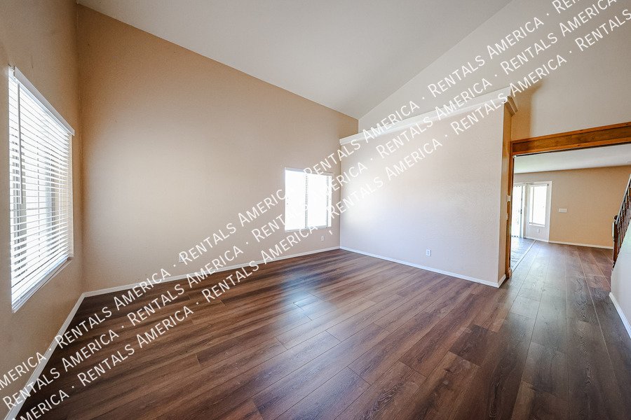 Beautiful 4 bdrm w/Pool in Florence property image