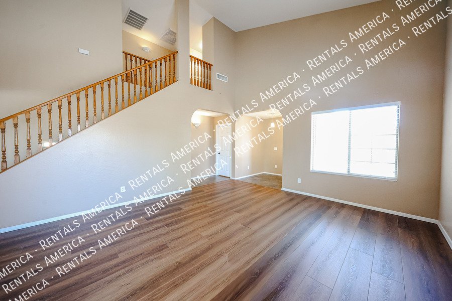 Beautiful 4 bdrm w/Pool in Florence property image