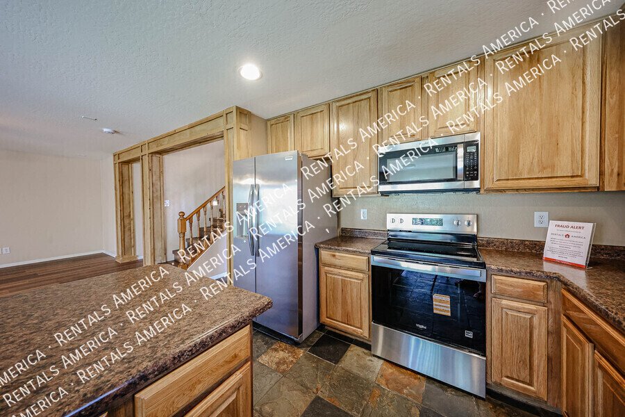 Beautiful 4 bdrm w/Pool in Florence property image