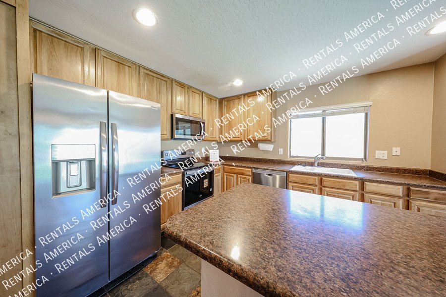 Beautiful 4 bdrm w/Pool in Florence property image