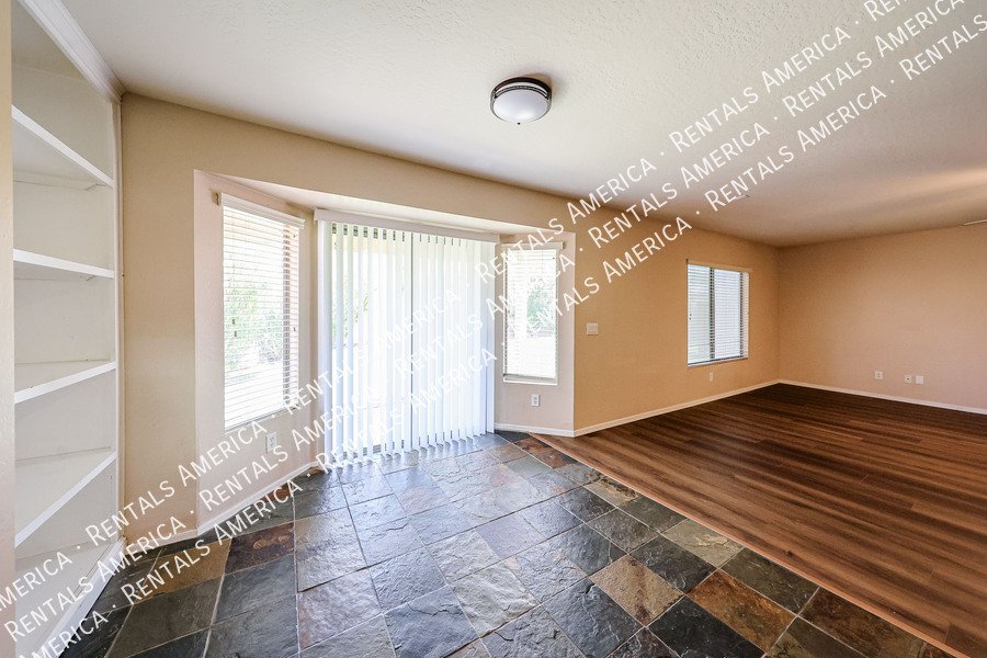 Beautiful 4 bdrm w/Pool in Florence property image