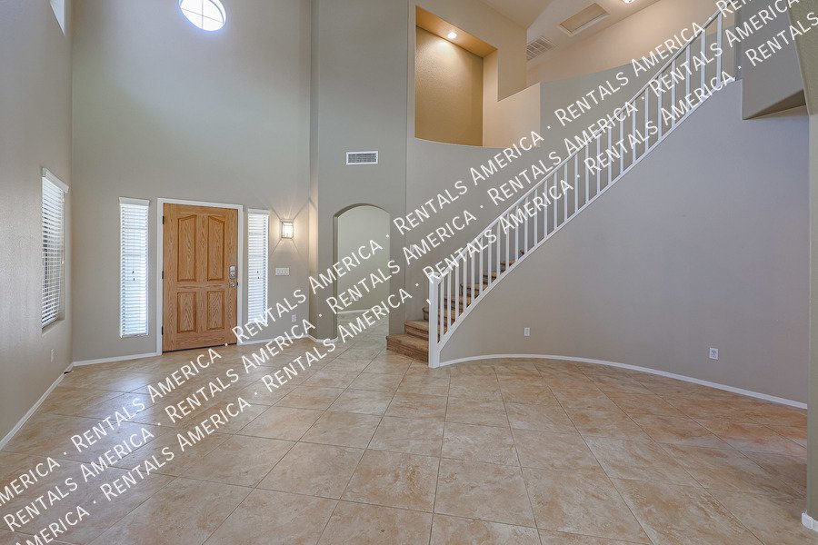 Gorgeous 4/2.5 w/ Den + Loft + Pool in Surprise!! property image
