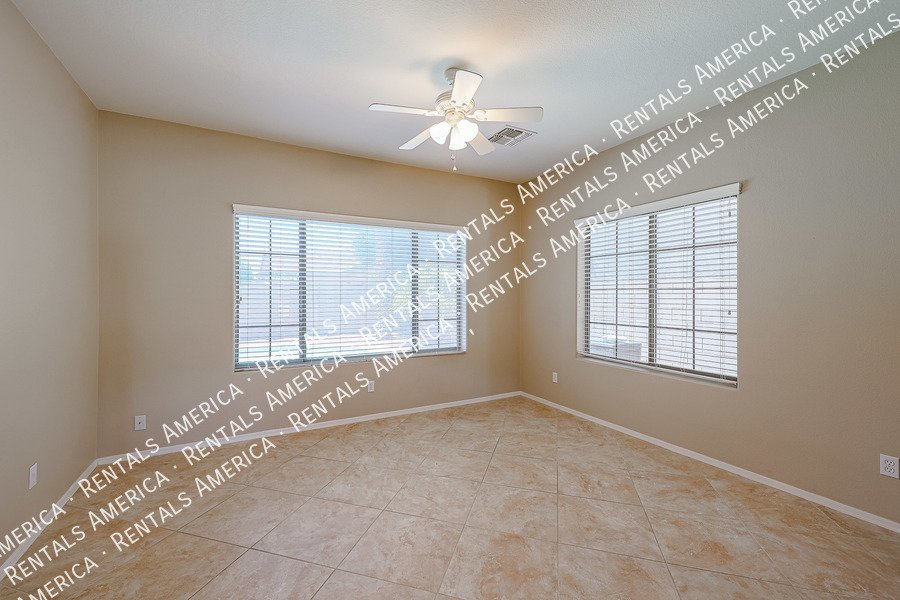 Gorgeous 4/2.5 w/ Den + Loft + Pool in Surprise!! property image